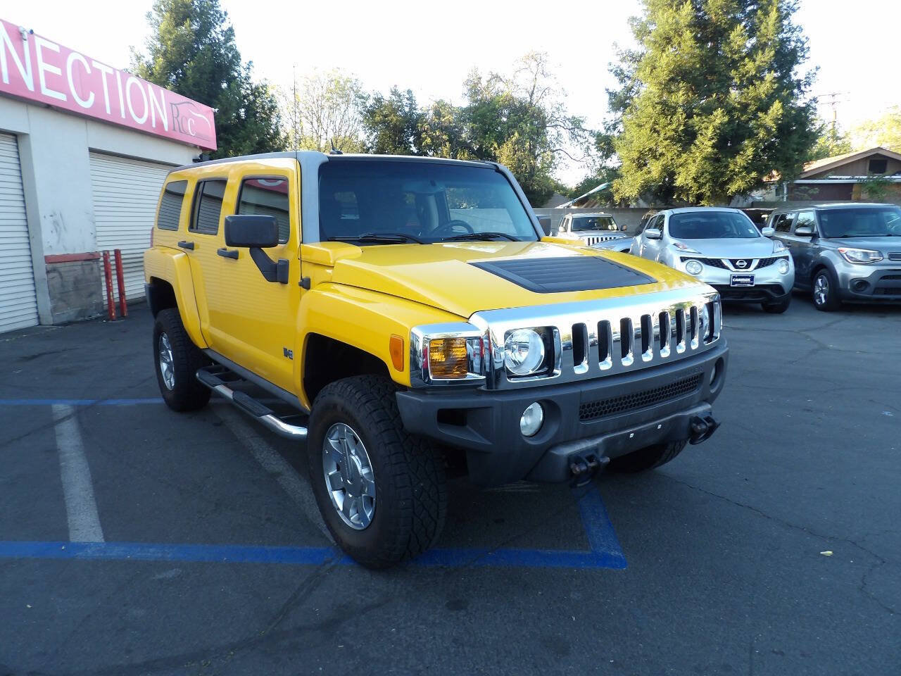 Used 2007 HUMMER H3 AWD/4WD image 2