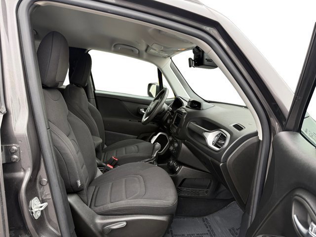 Used 2021 Jeep Renegade Latitude AWD/4WD image 12