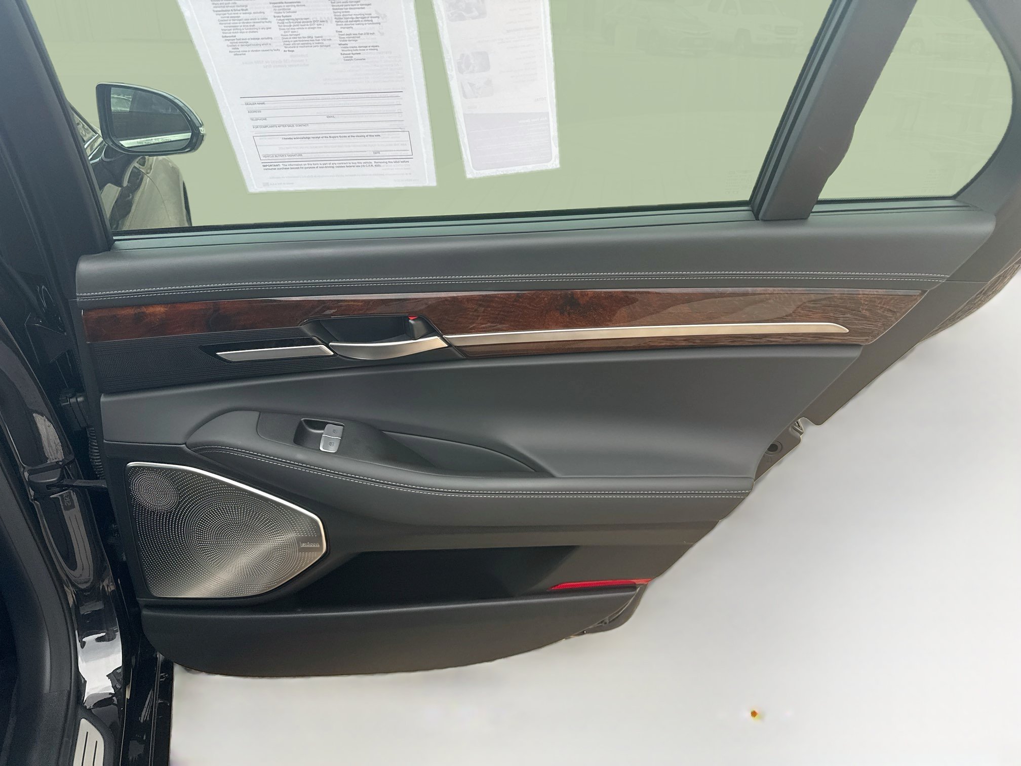 Used 2019 Genesis G90 3.3T Premium AWD/4WD image 33