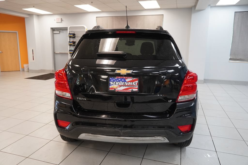 Used 2020 Chevrolet Trax LT w/ LT Convenience Package FWD image 8
