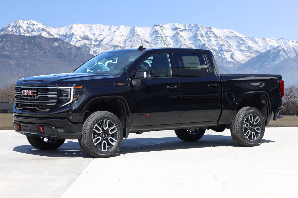 New 2026 GMC Sierra 1500 AT4 w/ AT4 Premium Package AWD/4WD image 2
