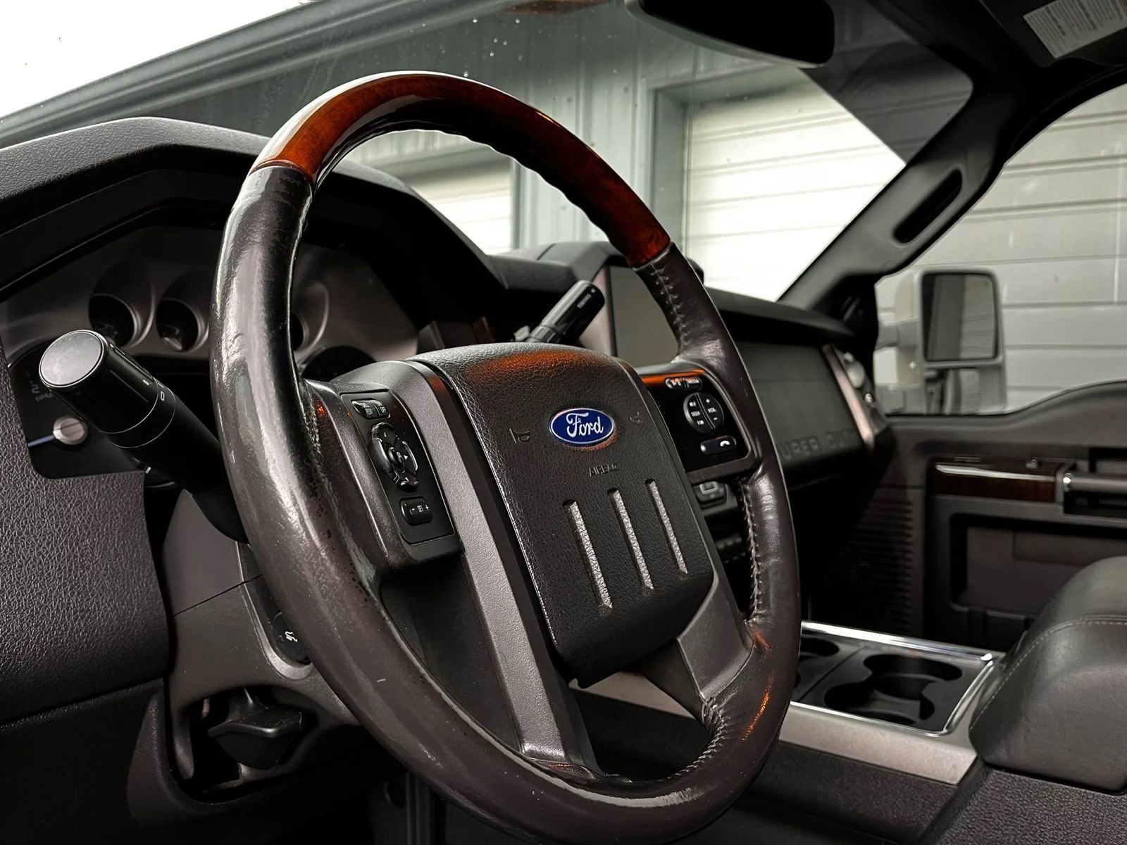 Used 2016 Ford F350 Platinum image 14