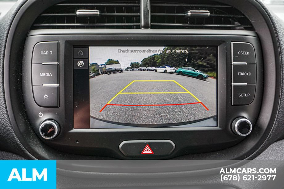 Used 2025 Kia Soul LX w/ LX Technology Package FWD image 35