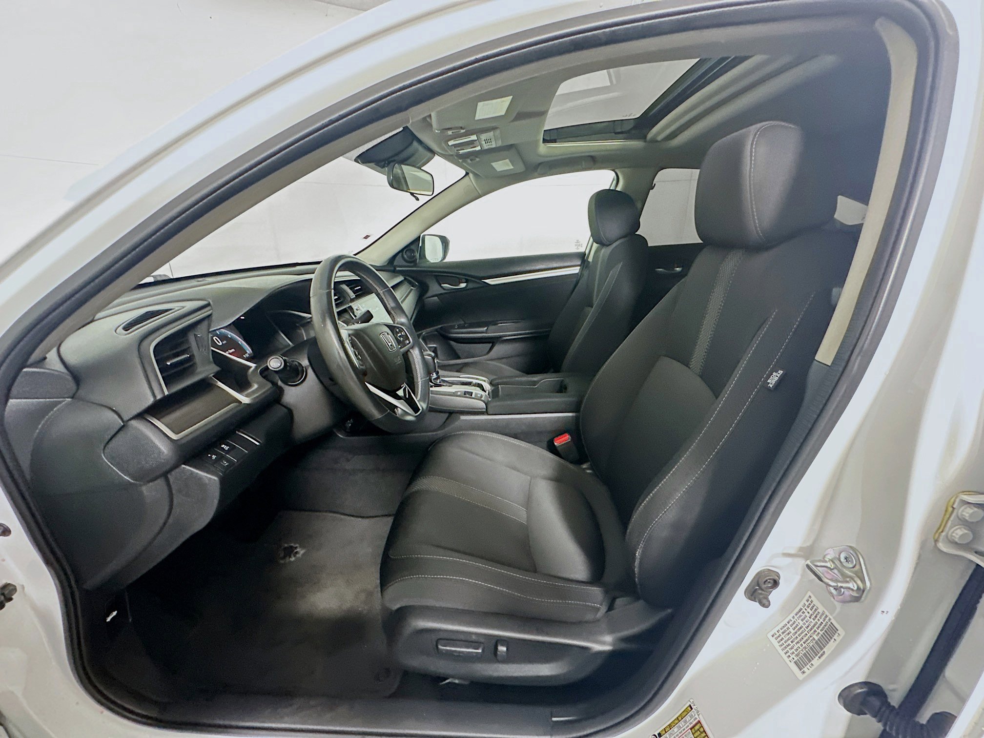 Used 2020 Honda Civic EX image 13