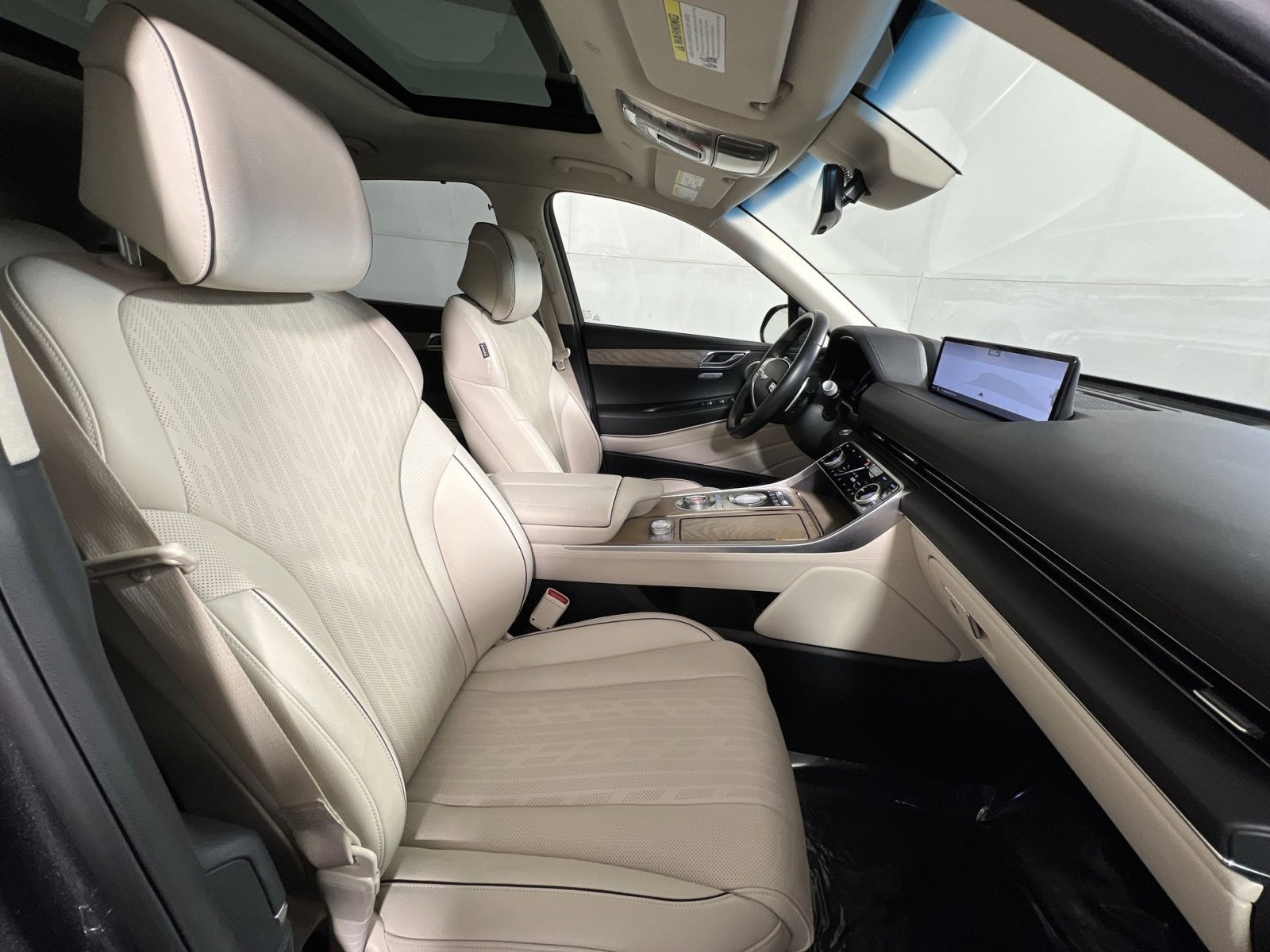 Used 2022 Genesis GV80 2.5T w/ Prestige Package 04 image 27