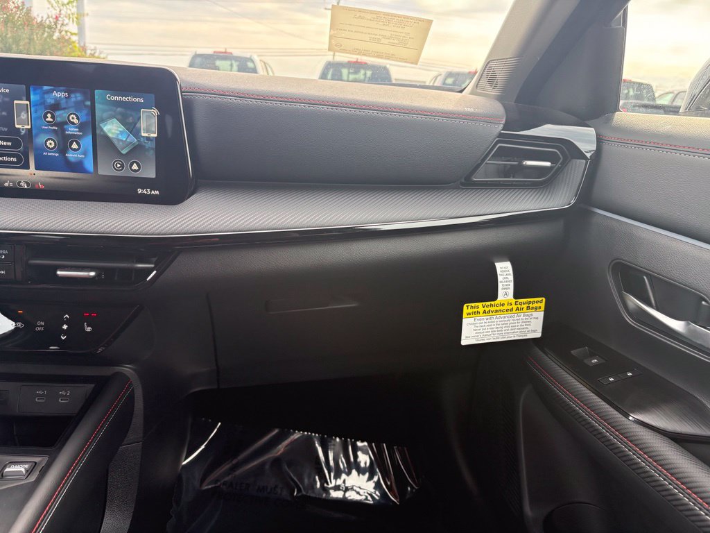 New 2027 Nissan Kicks SR FWD image 17