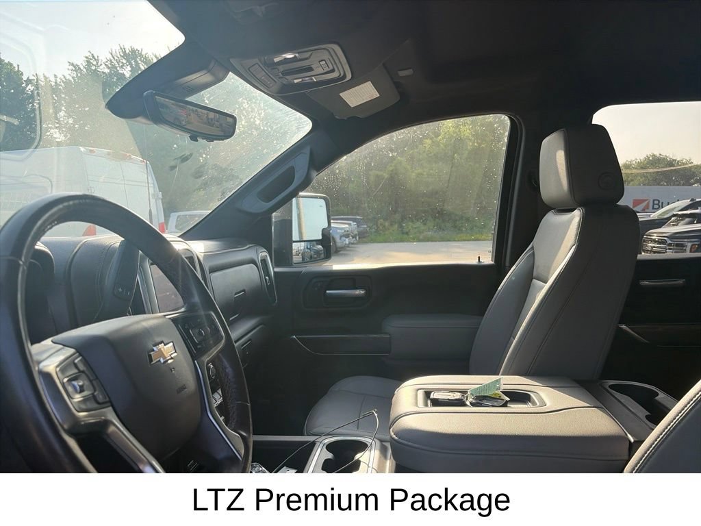 Used 2021 Chevrolet Silverado 2500 LTZ w/ LTZ Premium Package AWD/4WD image 17