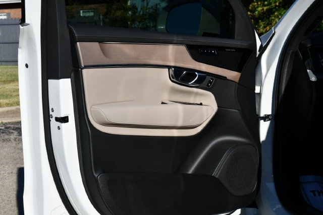 New 2027 Volvo XC90 B6 Plus AWD/4WD image 10