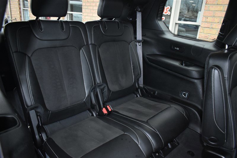 Used 2023 Jeep Grand Cherokee L Laredo AWD/4WD image 31
