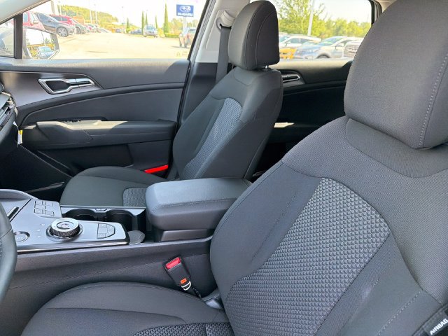 New 2027 Kia Sportage S FWD image 19