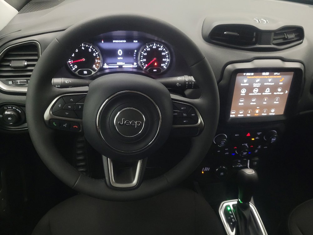 Used 2022 Jeep Renegade Latitude image 22