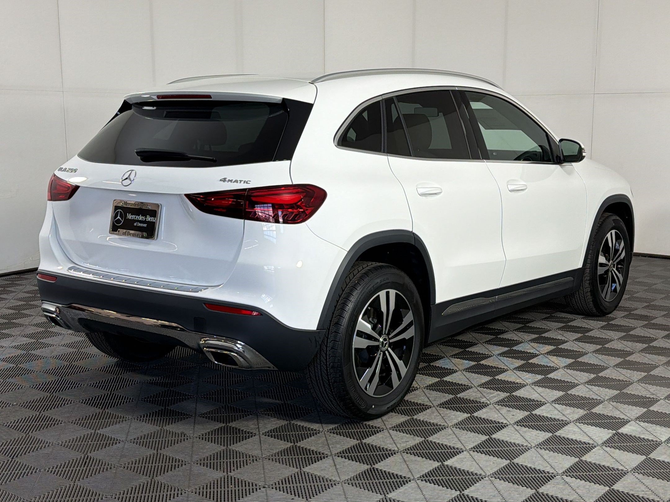 Used 2026 Mercedes-Benz GLA 250 4MATIC image 9