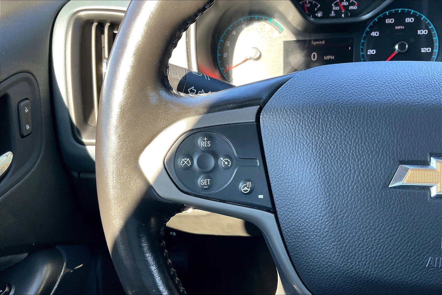 Used 2022 Chevrolet Colorado Z71 image 18