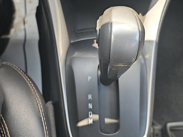 Used 2020 Chevrolet Trax LT w/ LT Convenience Package FWD image 17