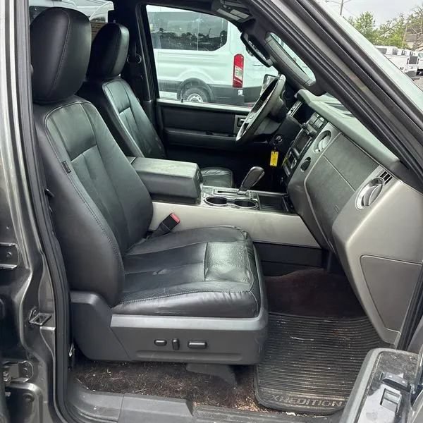 Used 2014 Ford Expedition EL Limited w/ Equipment Group 301A AWD/4WD image 23