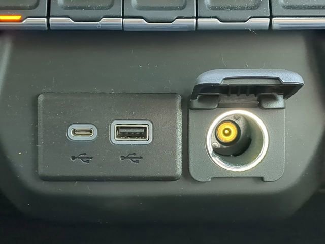 Used 2023 Chevrolet Silverado 1500 Custom image 23