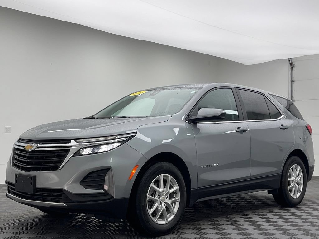 Used 2024 Chevrolet Equinox LT FWD image 2