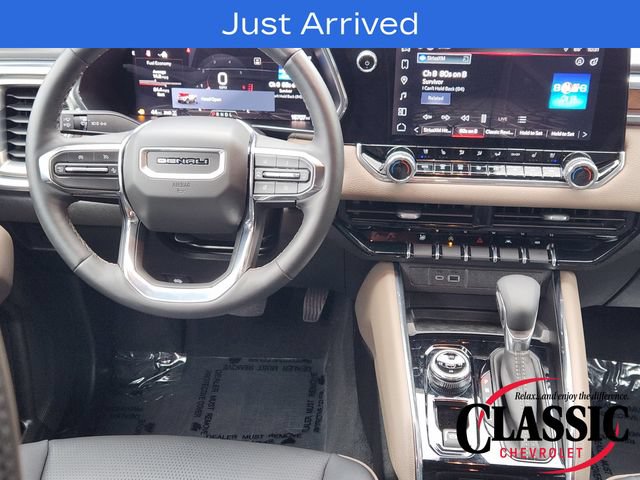 Used 2025 GMC Canyon Denali AWD/4WD image 36