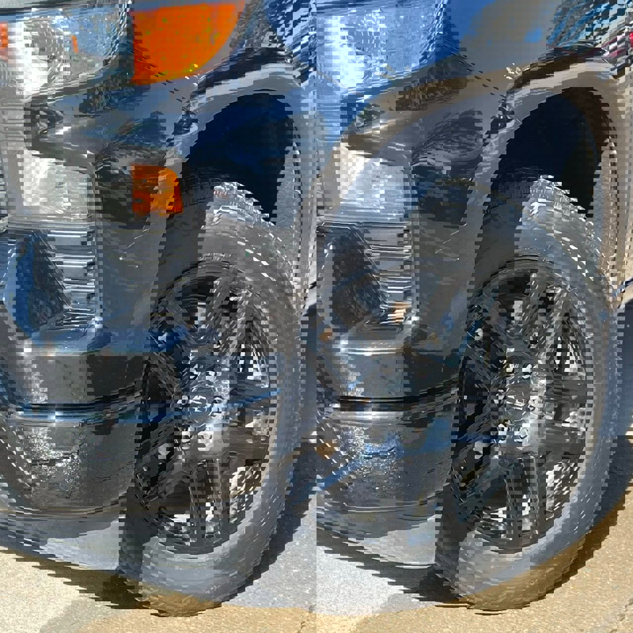 Used 2023 Chevrolet Silverado 1500 Custom image 9