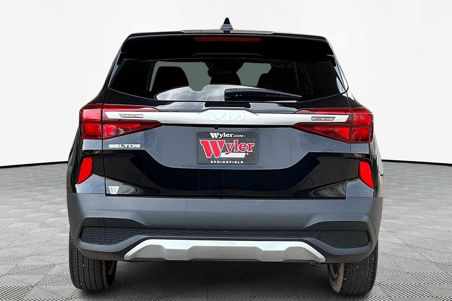 Used 2023 Kia Seltos LX image 5