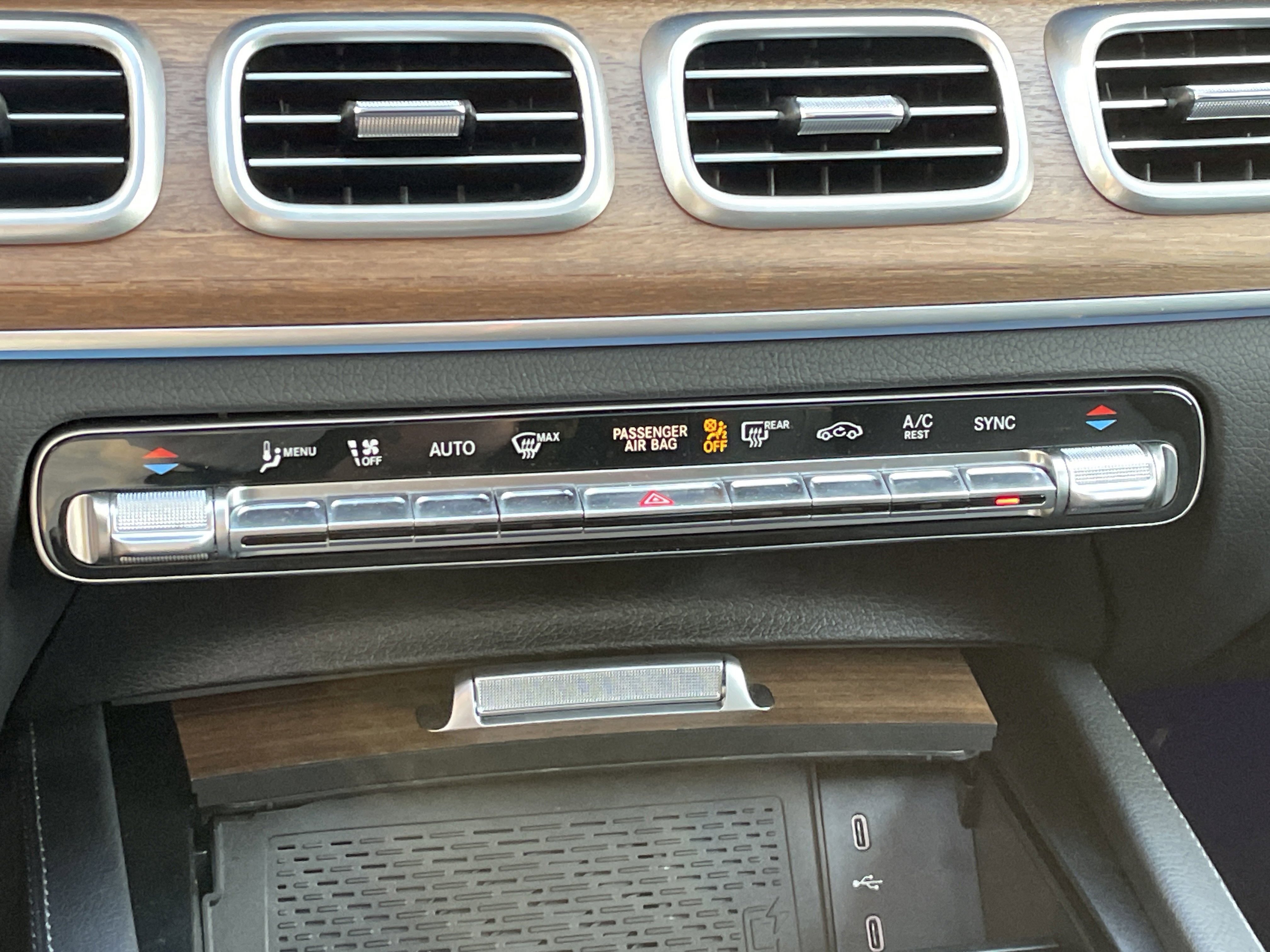 Certified 2025 Mercedes-Benz GLE 350 4MATIC image 33