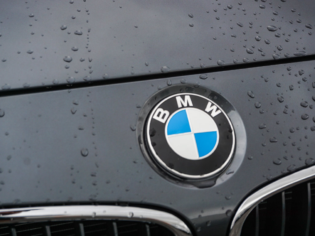 Used 2016 BMW 320i Sedan RWD image 12