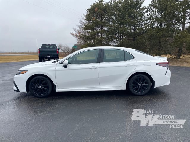 Used 2024 Toyota Camry SE video 2
