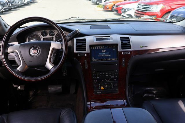 Used 2009 Cadillac Escalade Hybrid image 17