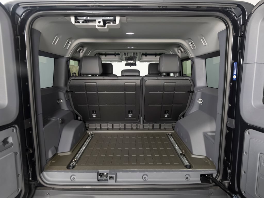 New 2025 INEOS Grenadier Fieldmaster Edition AWD/4WD image 39