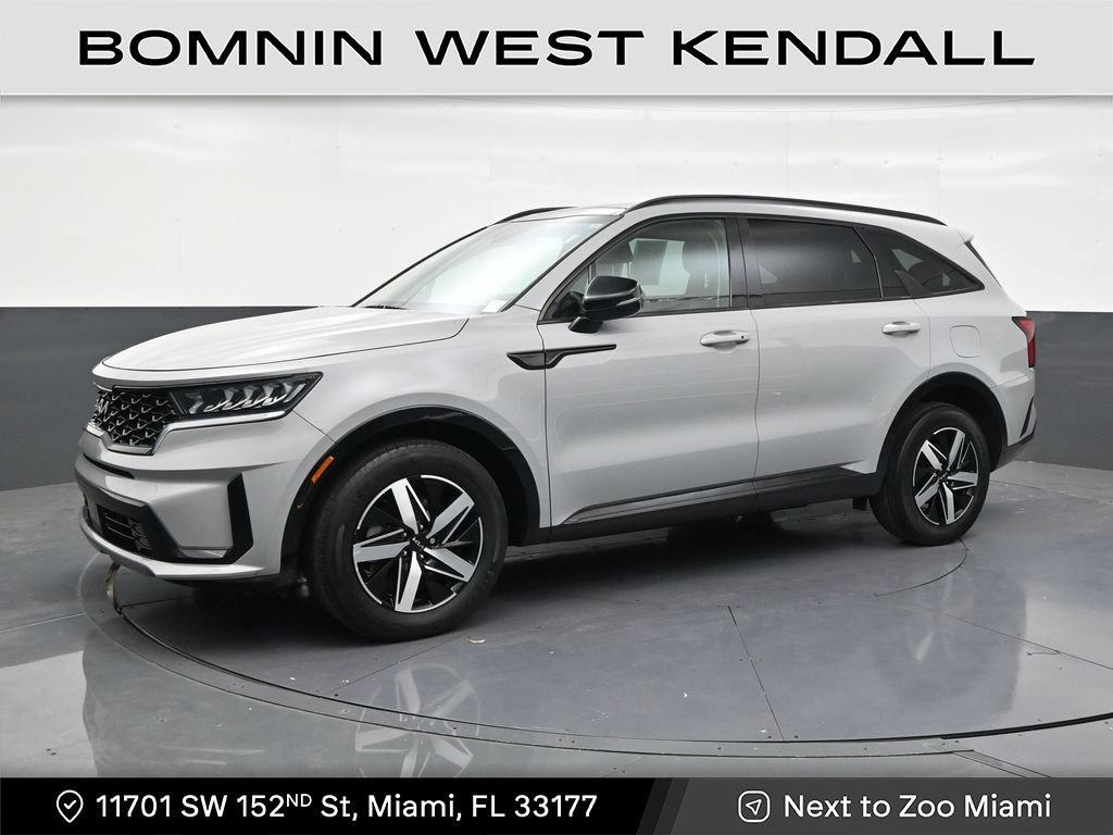Used 2023 Kia Sorento EX w/ Panoramic Sunroof Package