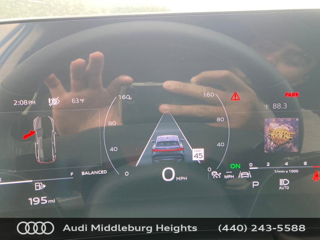 Used 2025 Audi Q5 Premium Plus w/ Premium Plus image 17