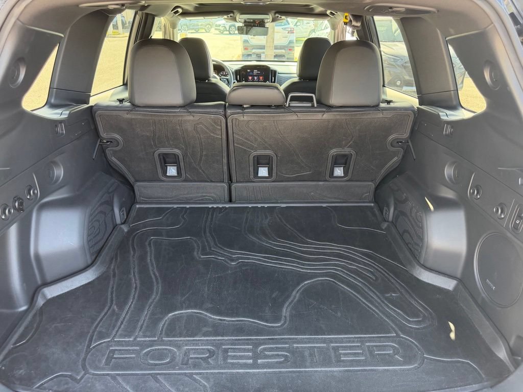 Used 2025 Subaru Forester Touring w/ Popular Package - Touring AWD/4WD image 7