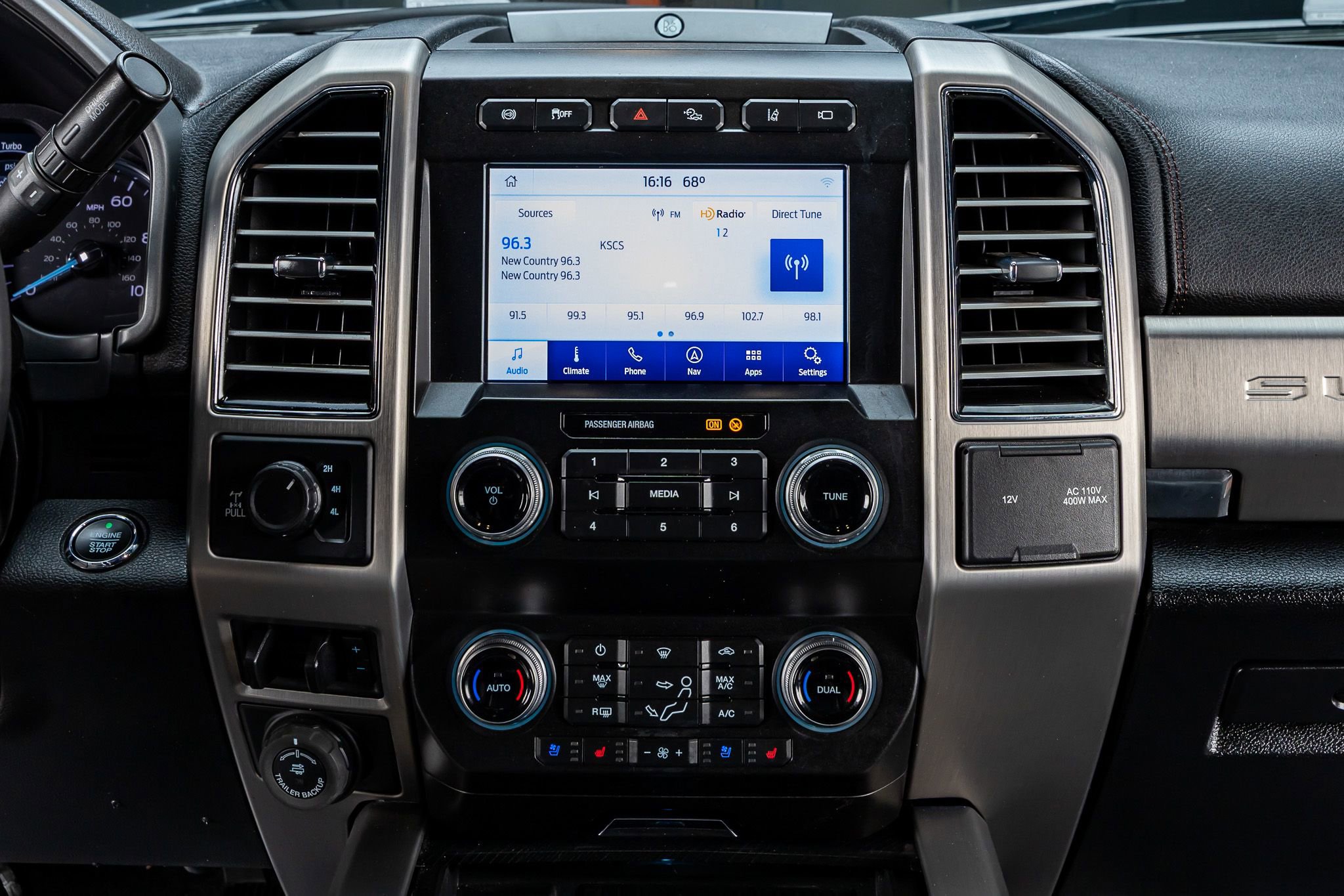 Used 2021 Ford F250 Platinum w/ Tremor Off-Road Package AWD/4WD image 24