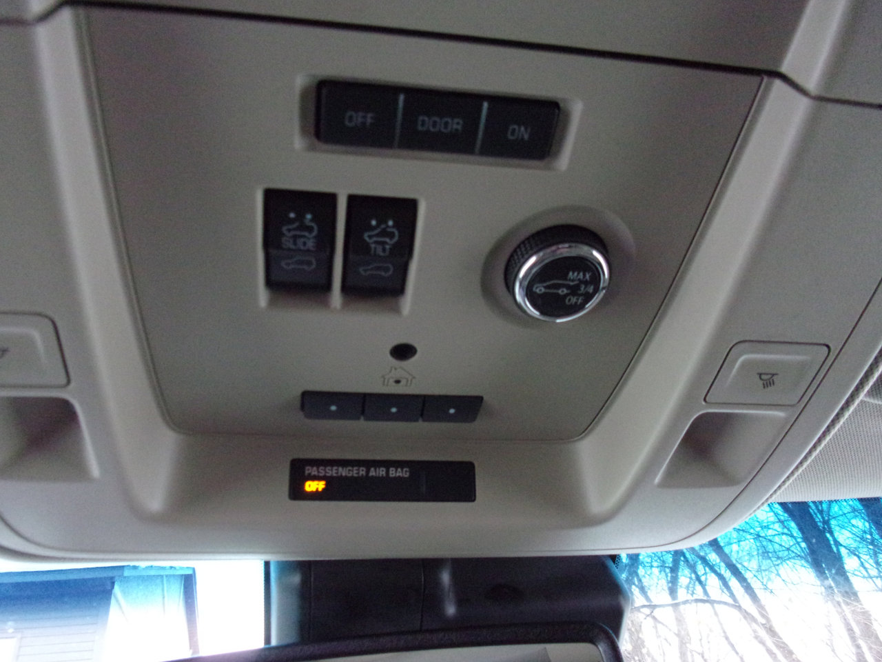 Used 2019 GMC Yukon XL SLT w/ Open Road Package image 30