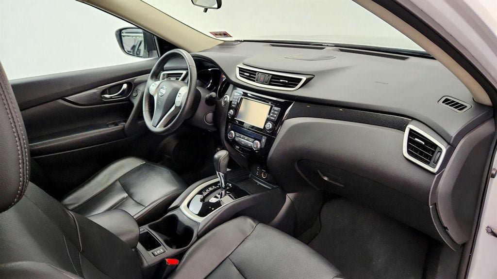 Used 2016 Nissan Rogue SL w/ SL Premium Package AWD/4WD image 25