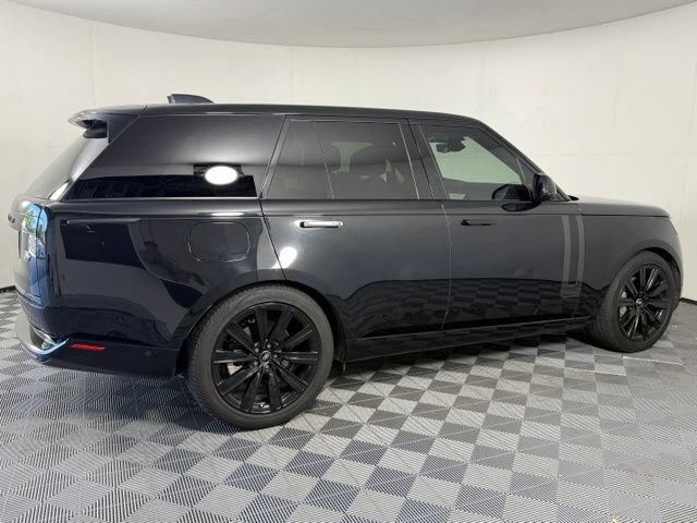 Used 2023 Land Rover Range Rover SE AWD/4WD image 8