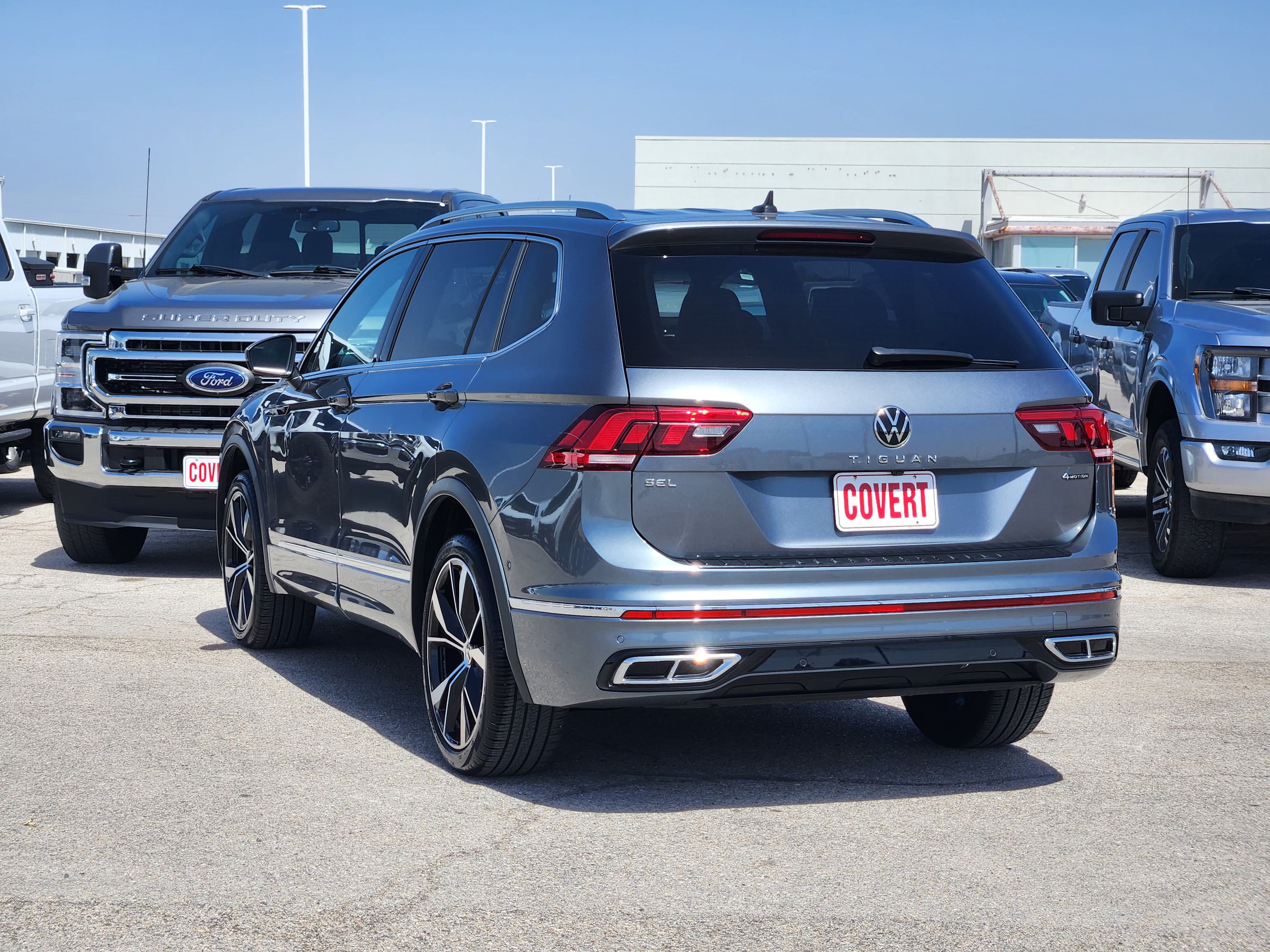 Used 2023 Volkswagen Tiguan SEL R-Line AWD/4WD image 5