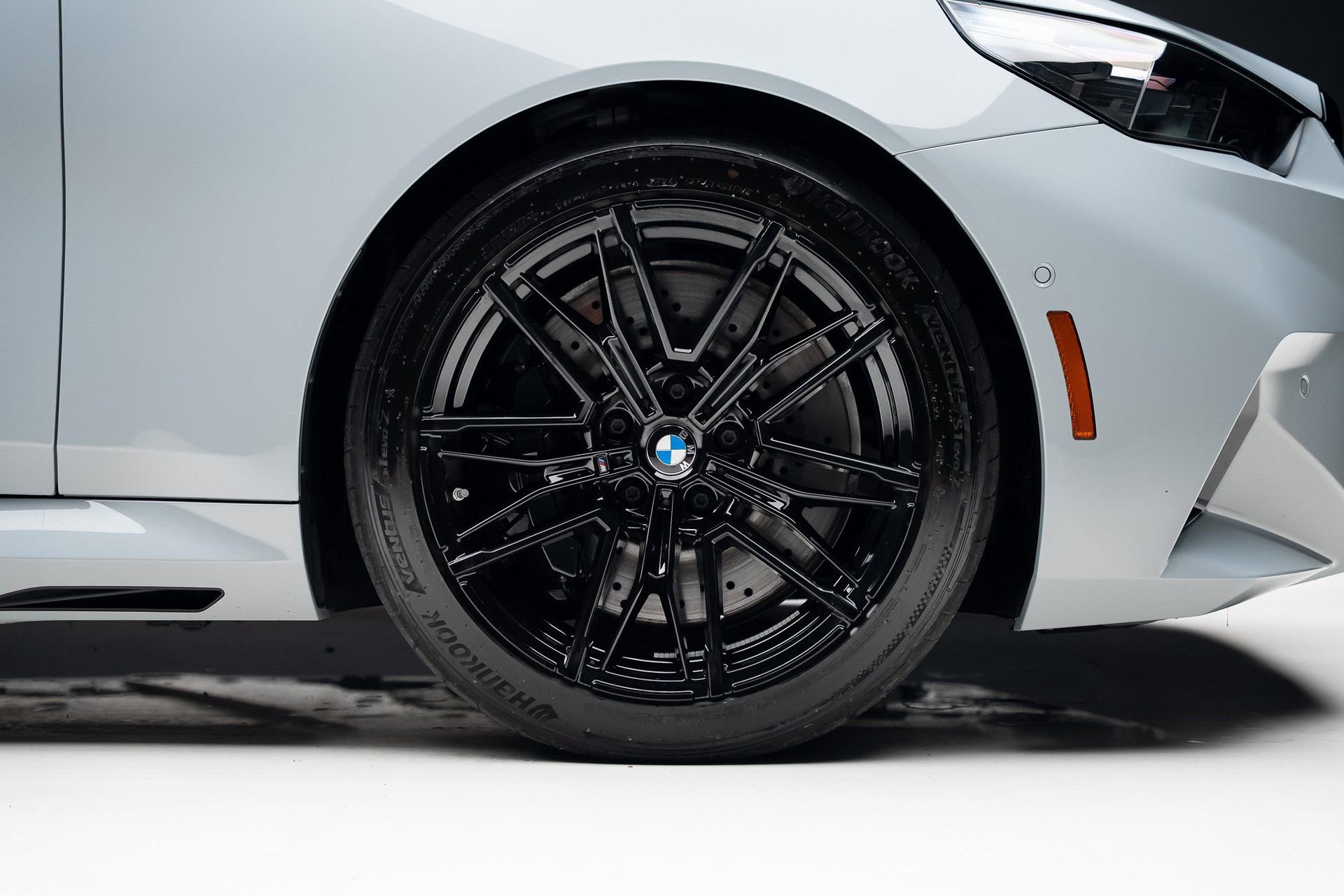 Used 2025 BMW M5 image 42