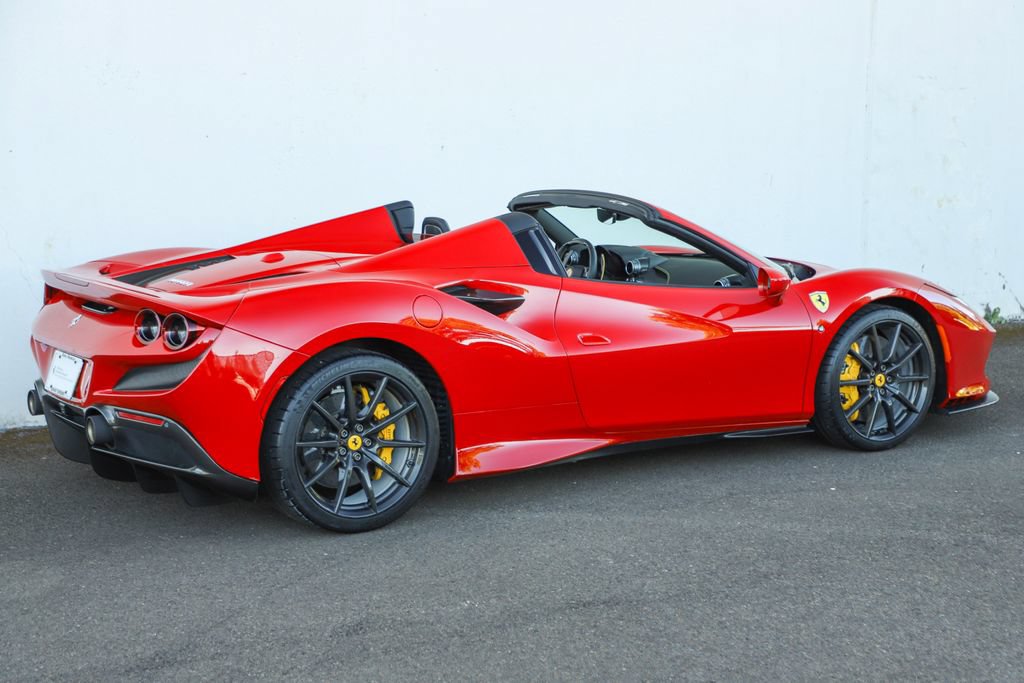 Certified 2022 Ferrari F8 Tributo RWD image 7