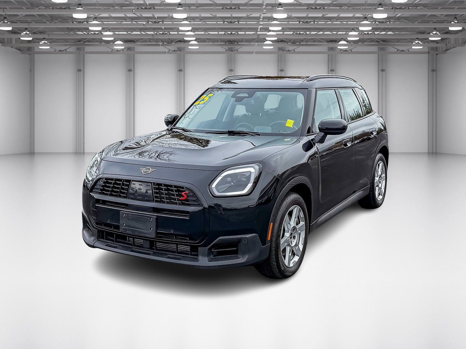 Used 2025 MINI Cooper Countryman S image 1