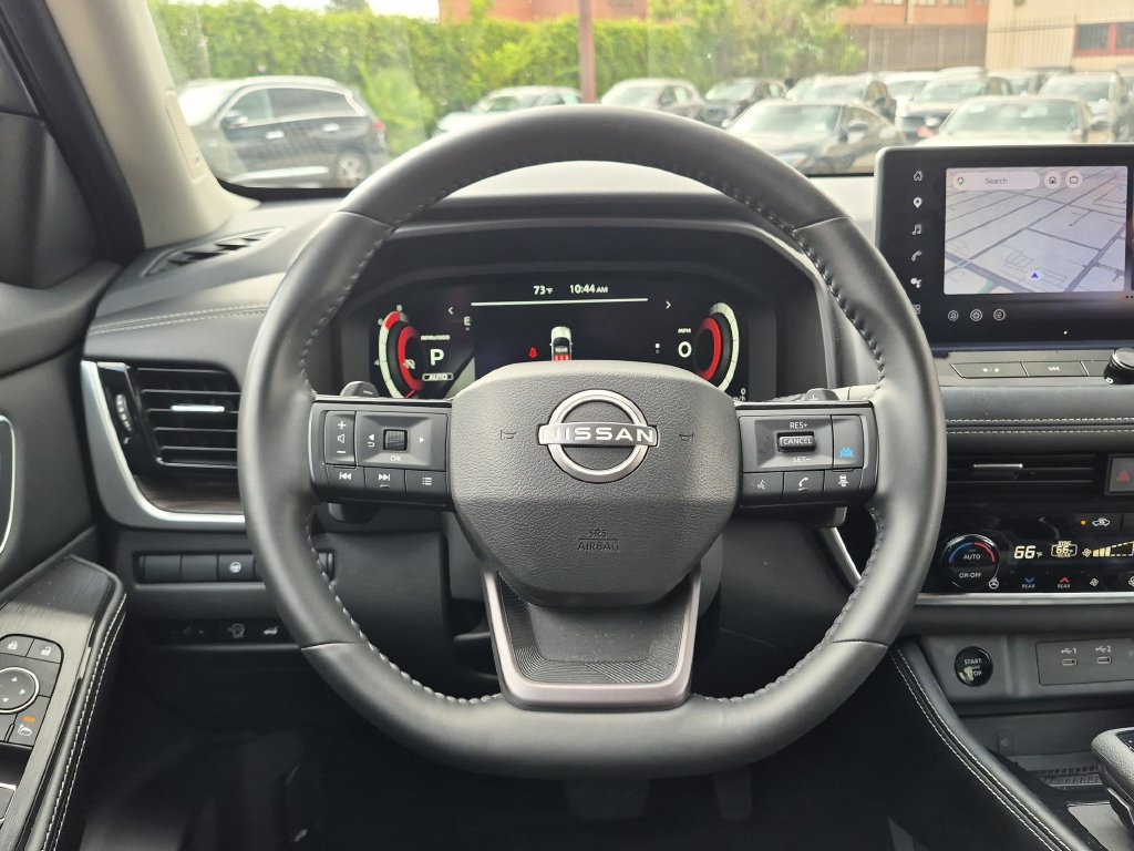 Certified 2025 Nissan Rogue Platinum w/ Platinum Premium Package AWD/4WD image 18