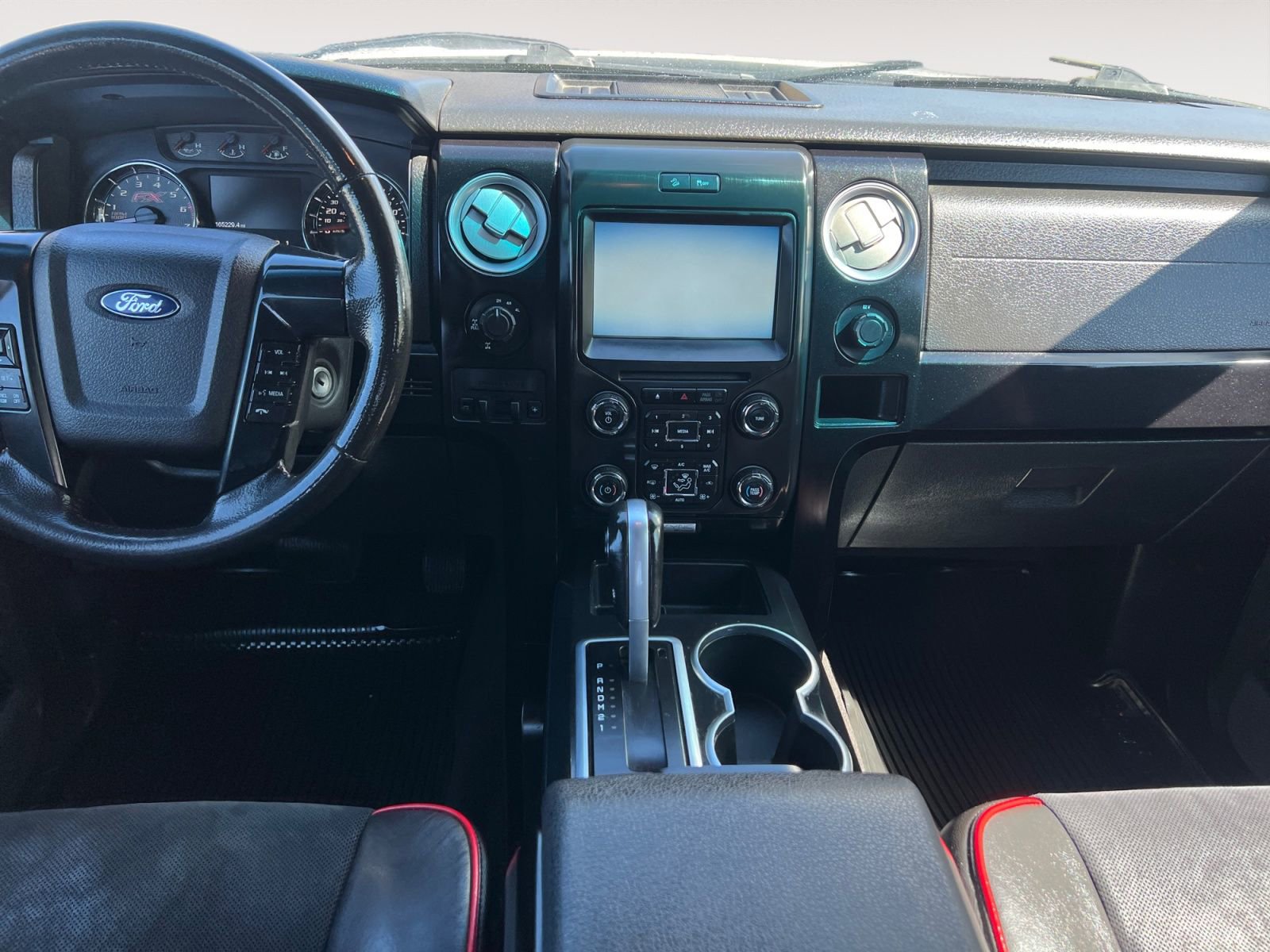 Used 2014 Ford F150 FX4 w/ Equipment Group 402A Luxury image 11