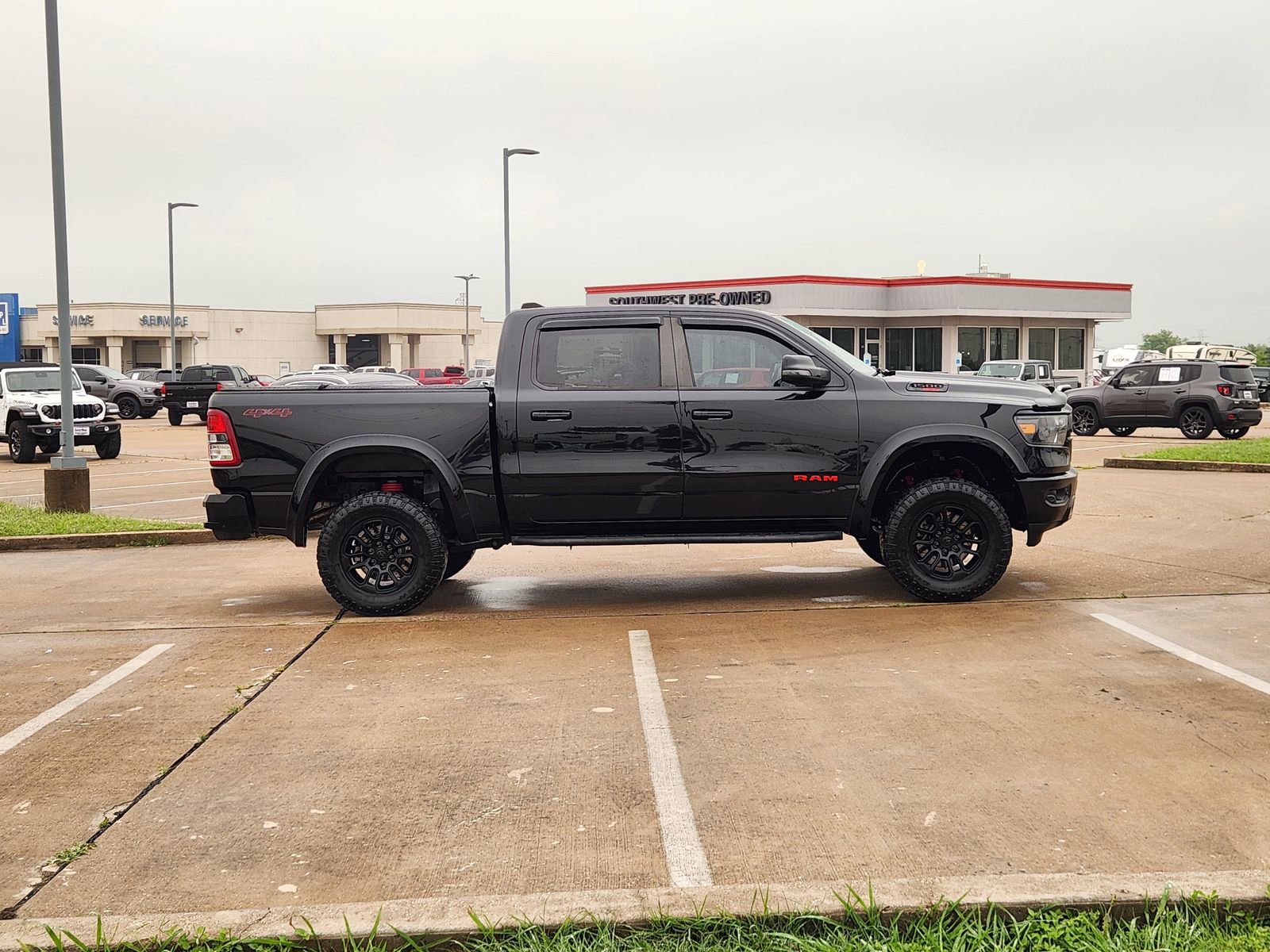 Used 2023 RAM 1500 Lone Star AWD/4WD image 7