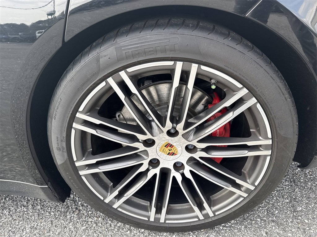 Used 2016 Porsche Panamera GTS image 21