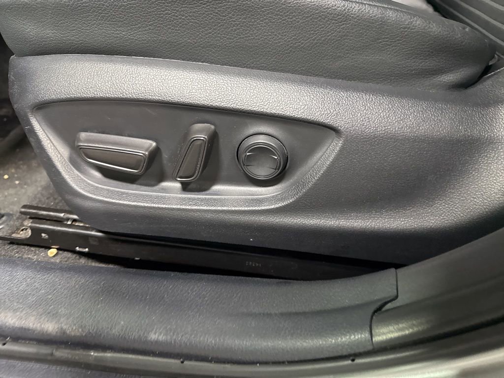 Used 2024 Toyota Camry SE image 20