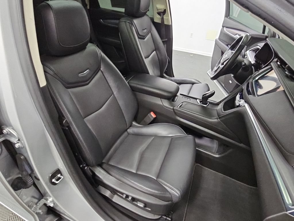 Used 2018 Cadillac XT5 Premium Luxury AWD/4WD image 40