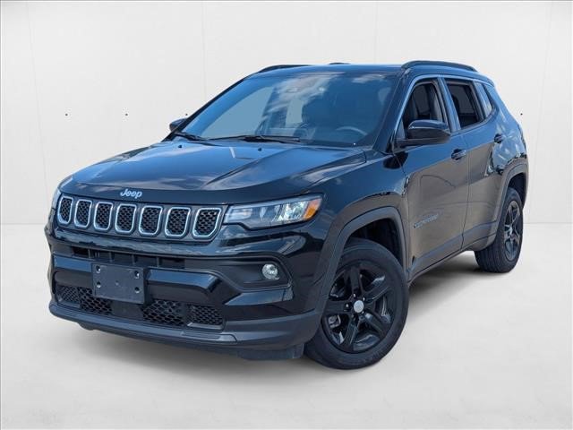 Used 2023 Jeep Compass Latitude w/ Sun and Sound Group