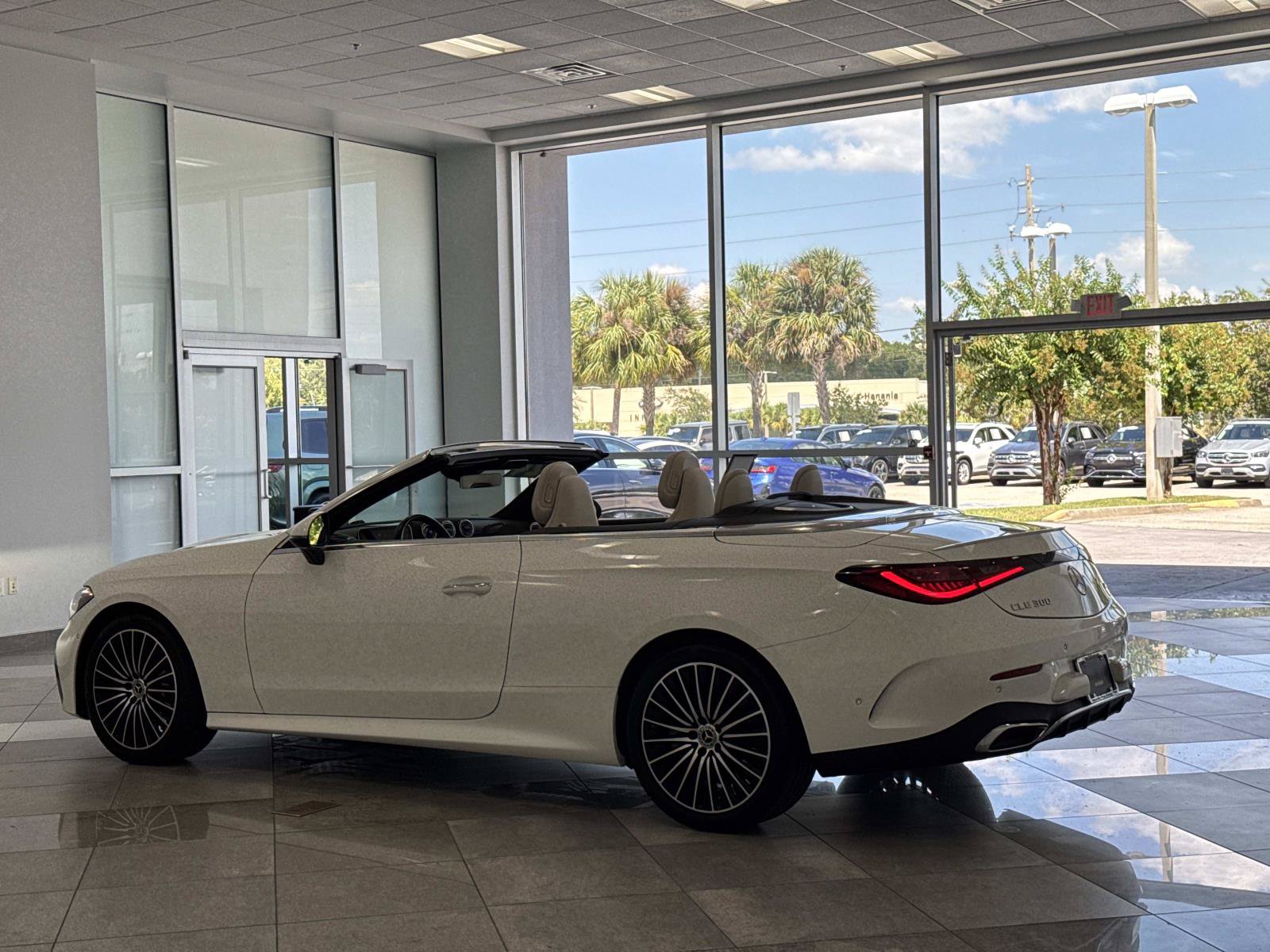 Certified 2024 Mercedes-Benz CLE 300 4MATIC Cabriolet image 25