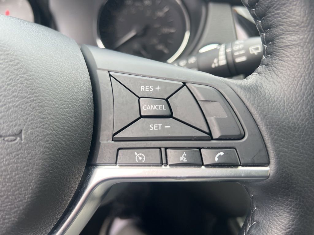 Used 2020 Nissan Rogue Sport SV w/ All-Weather Package image 59