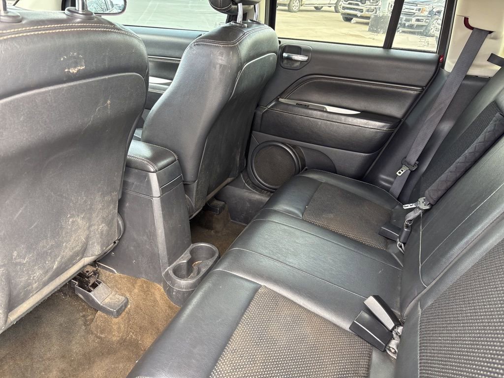 Used 2016 Jeep Compass Latitude image 21